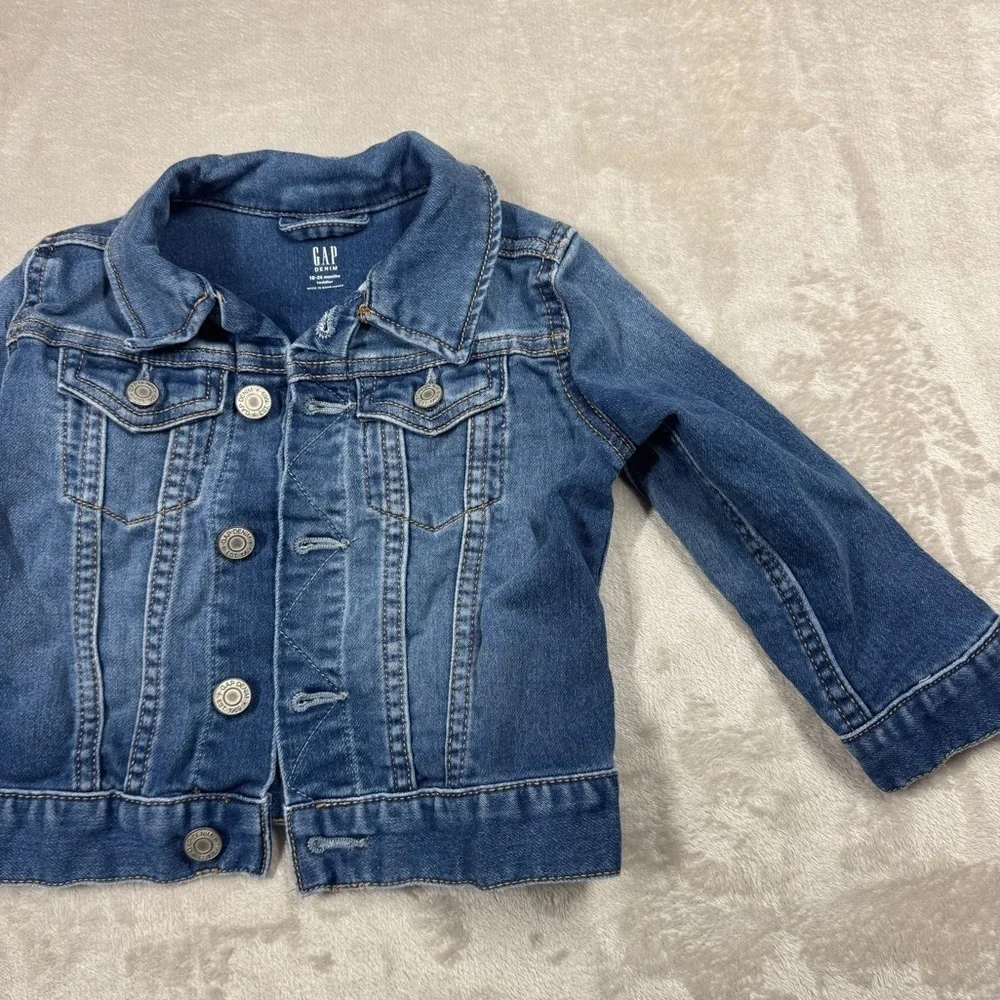 Gap Denim Button Front Collared Girl’s Blue Jeans Jacket Size 18-24 Months